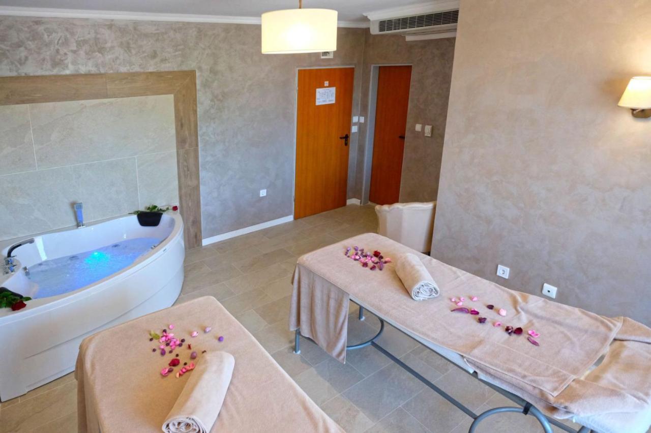Paradise Hotel & Relax Center Pomorie Ngoại thất bức ảnh