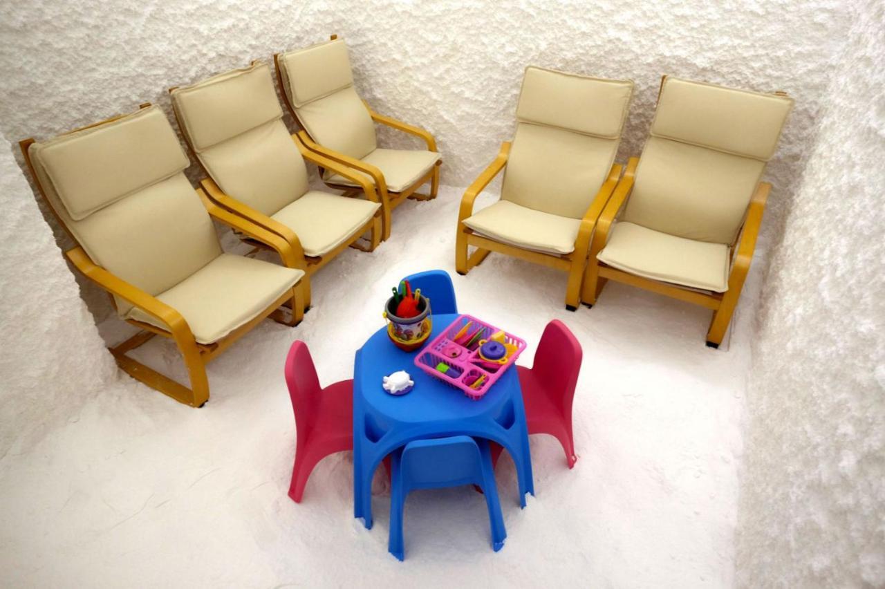 Paradise Hotel & Relax Center Pomorie Ngoại thất bức ảnh