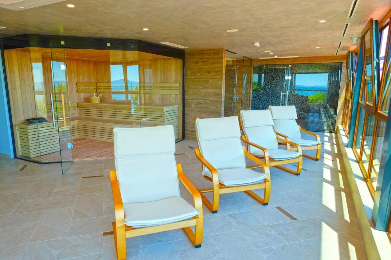 Paradise Hotel & Relax Center Pomorie Ngoại thất bức ảnh