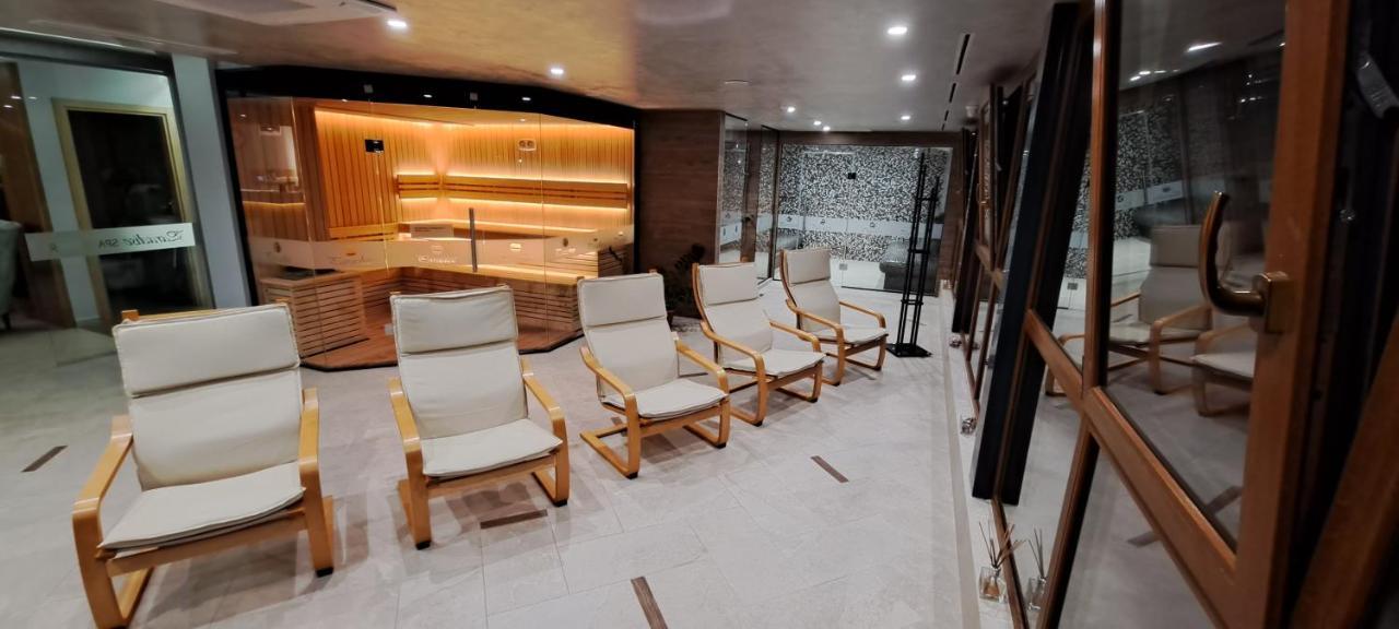 Paradise Hotel & Relax Center Pomorie Ngoại thất bức ảnh