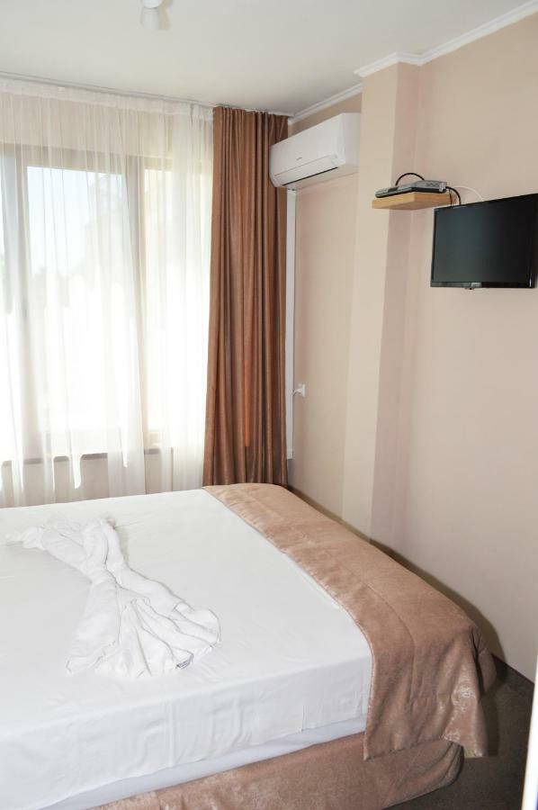 Paradise Hotel & Relax Center Pomorie Ngoại thất bức ảnh